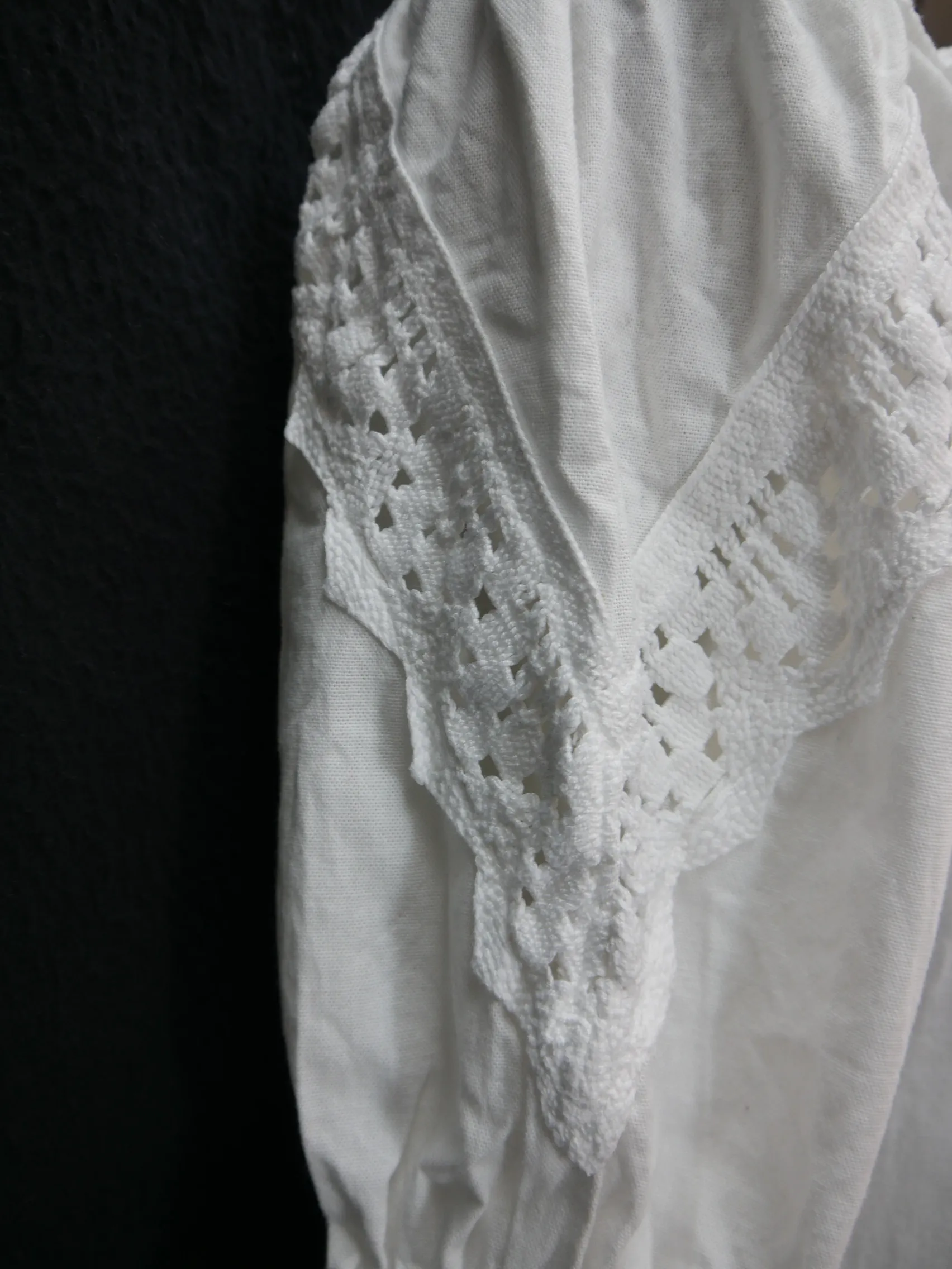 Gr.40 Trachtenbluse weiß Bluse Leinenmischung mit toller Spitze TB6232