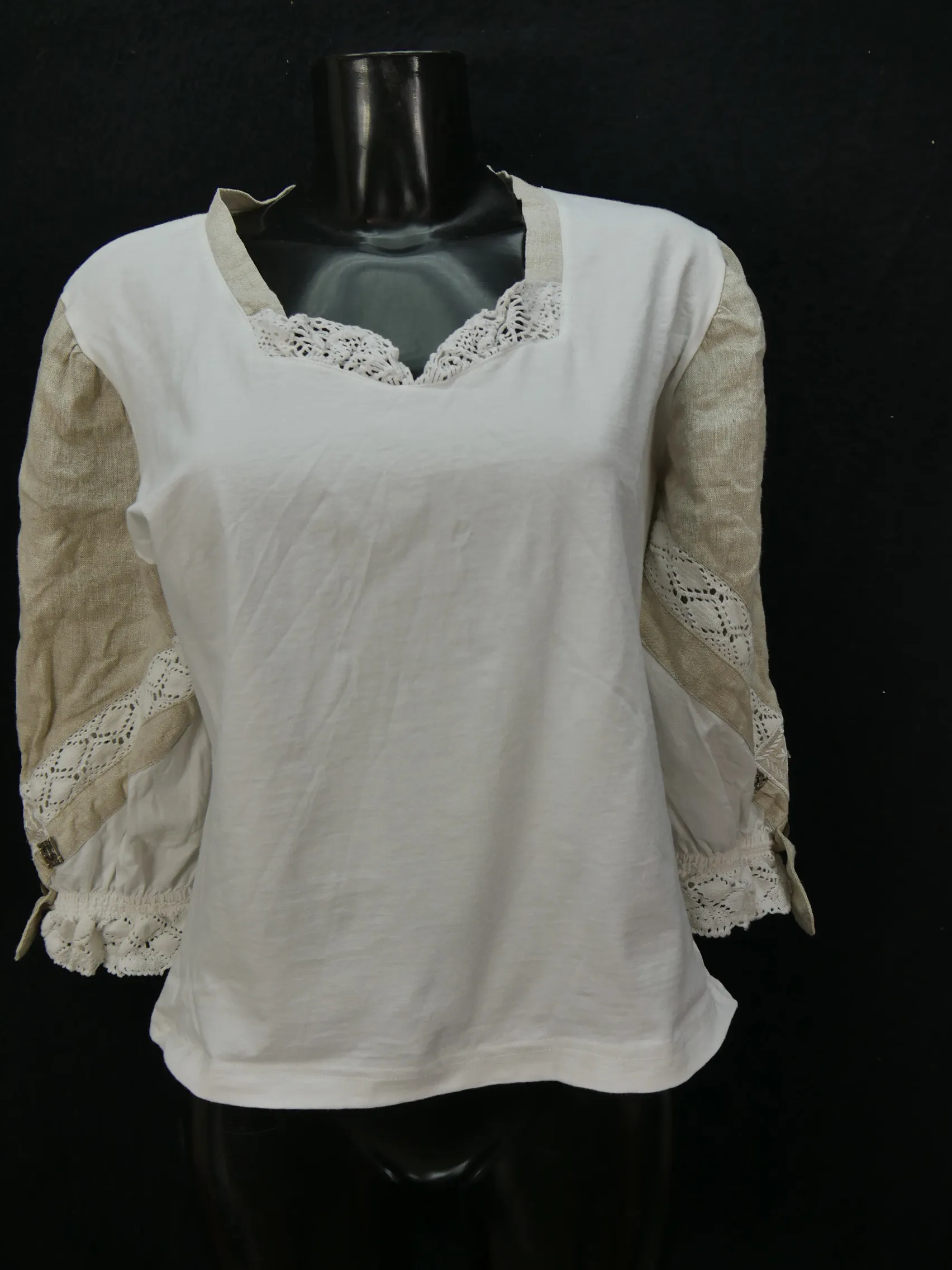 Gr.46 Trachtenbluse Bluse weiß leichte Baumwolle Stretch Häkelborte TB2635