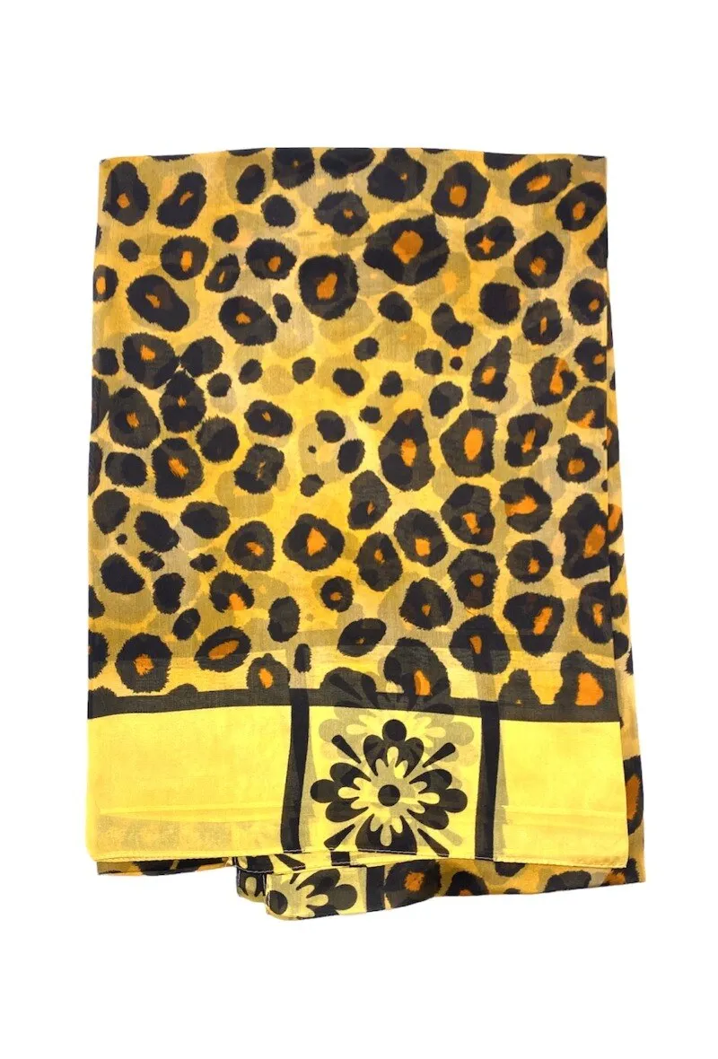 Long silk scarf decorated an animal pattern