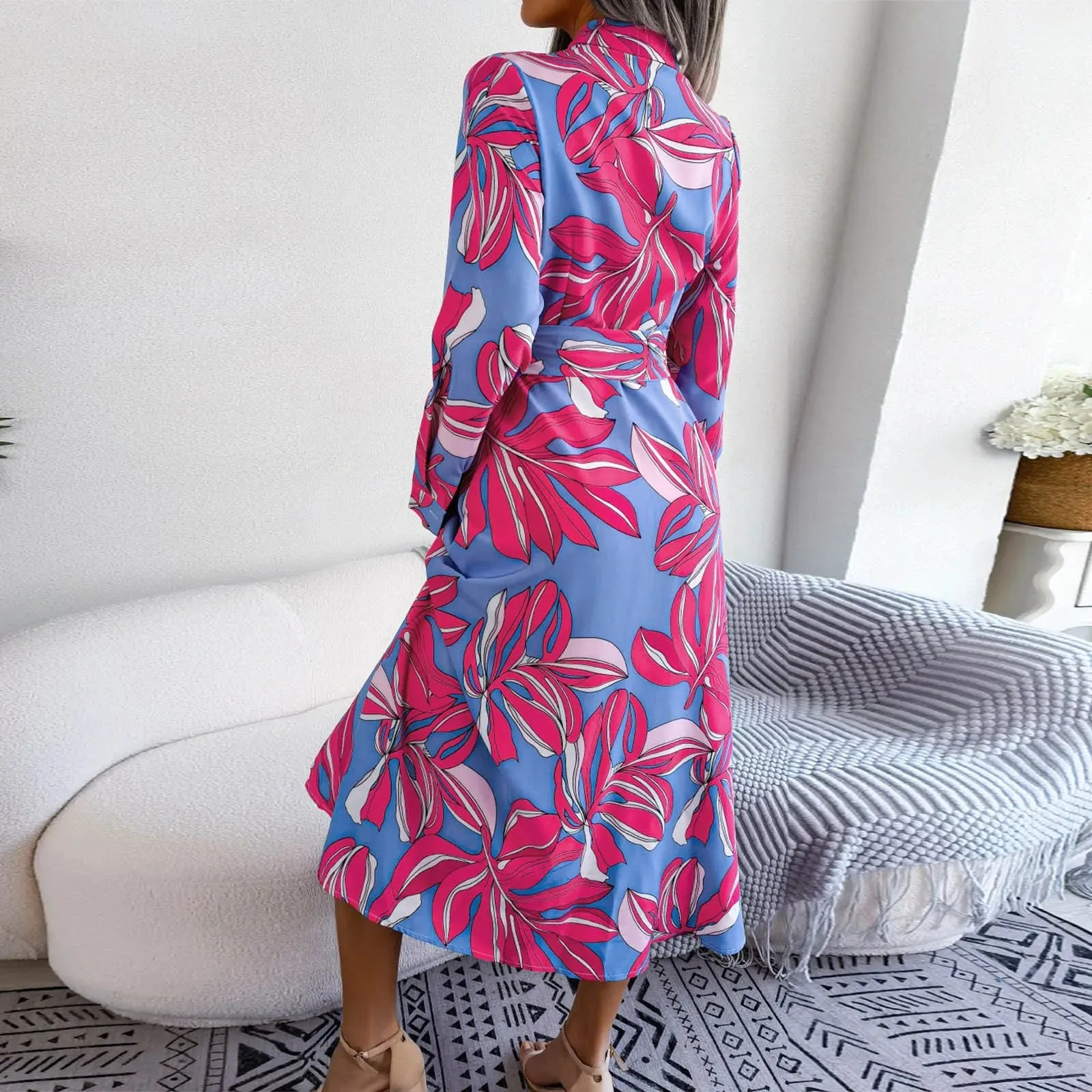 Maxikleid mit Knopfleiste und tropischem Muster