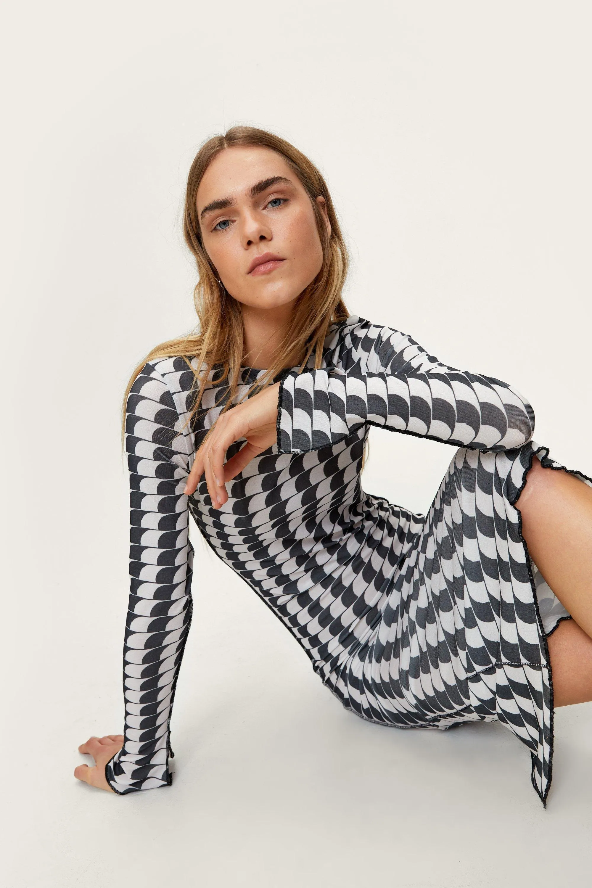 Mesh-Midikleid mit Print